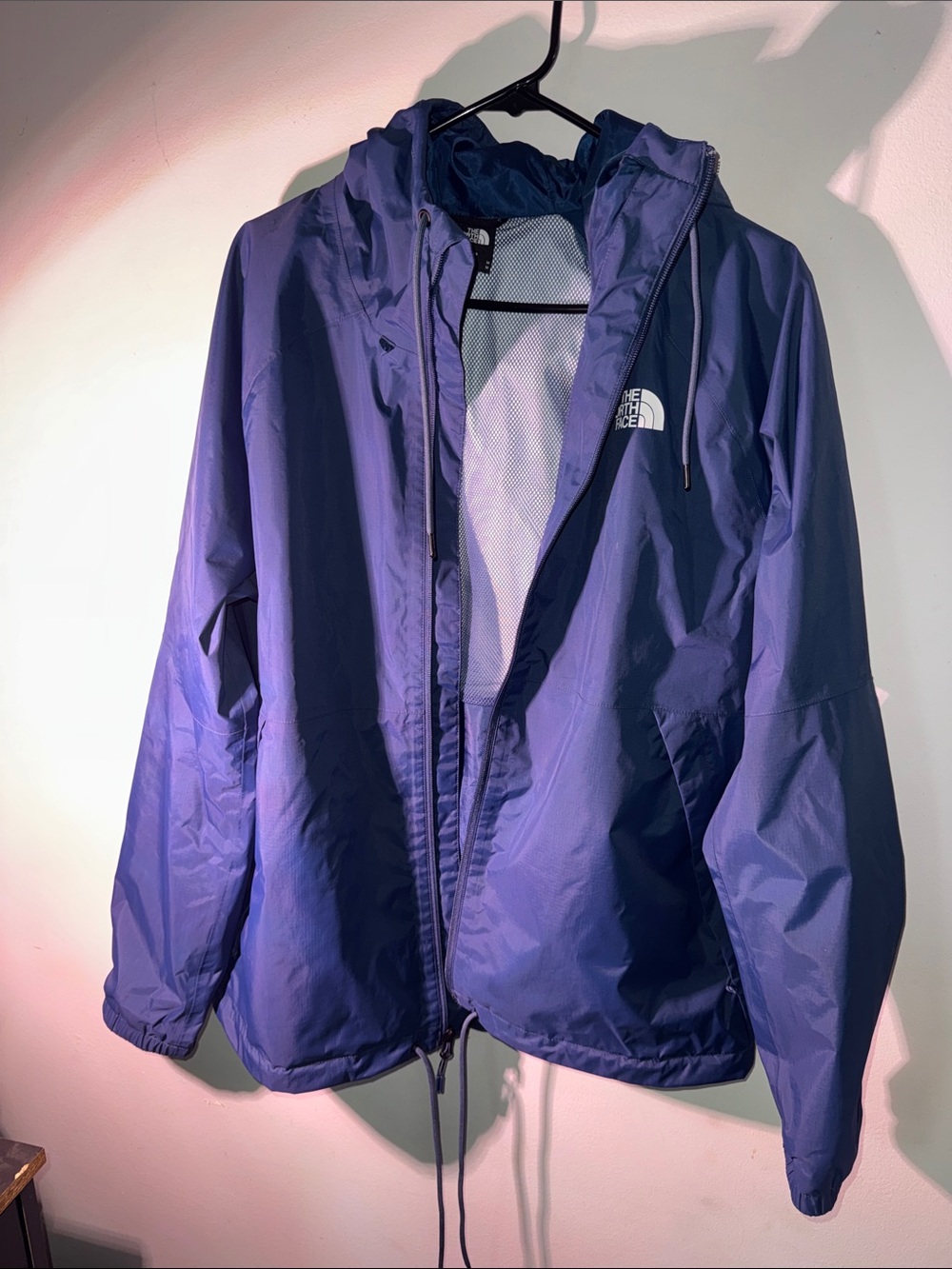 The North Face Men's Mesh-Lined Jacket - Light Blue & Black